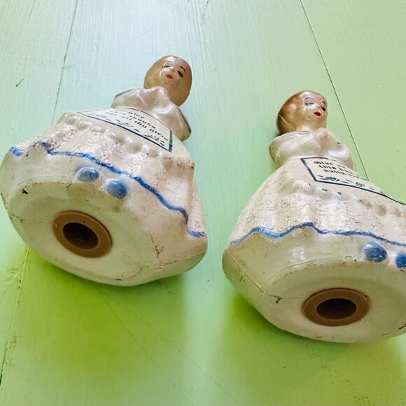 Vintage 60s Salt and Pepper Shakers Praying Girls Thanksgiving Decor Enseco - Picture 4 of 12